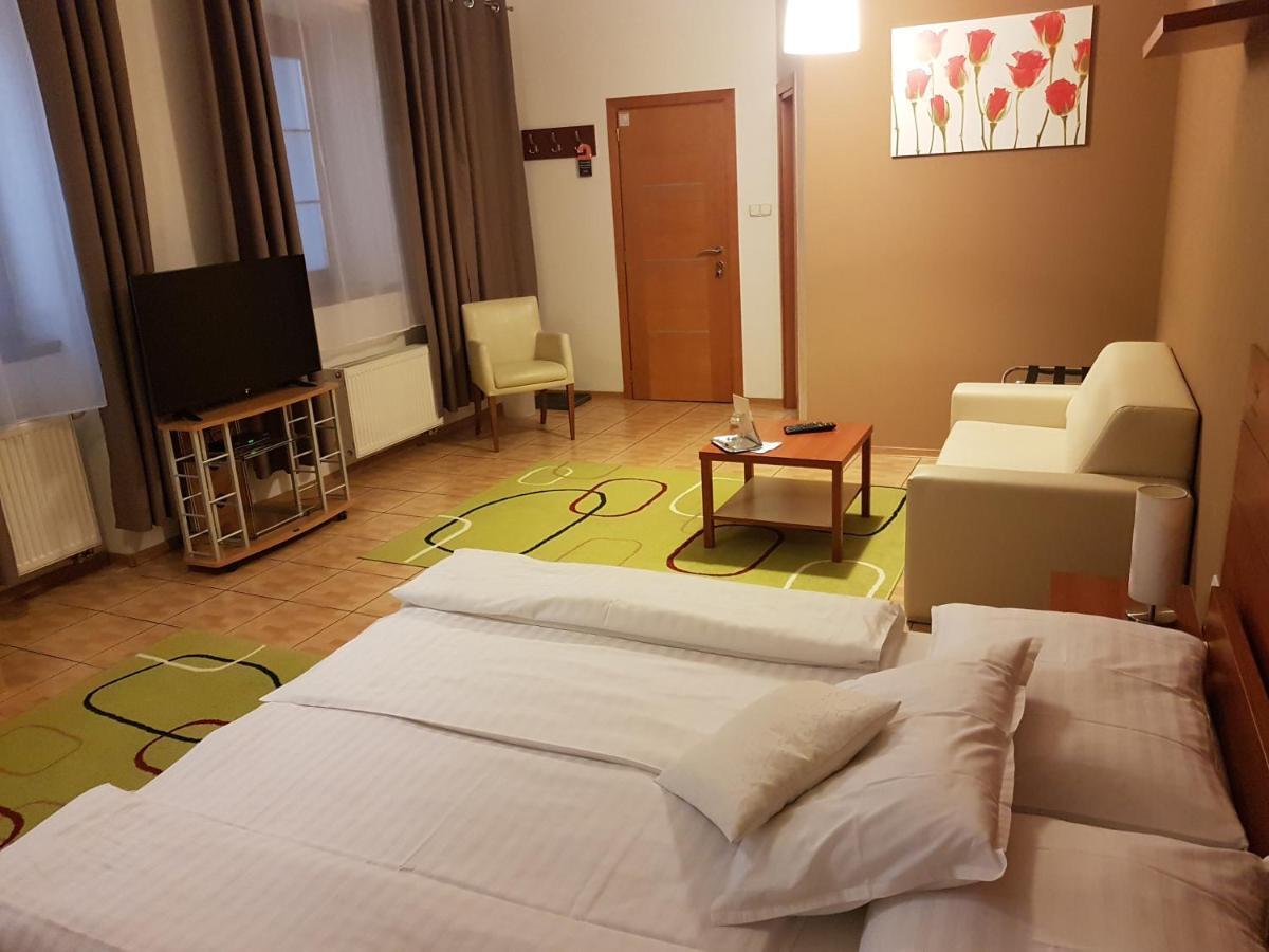 Alex Pension Presov Exterior photo
